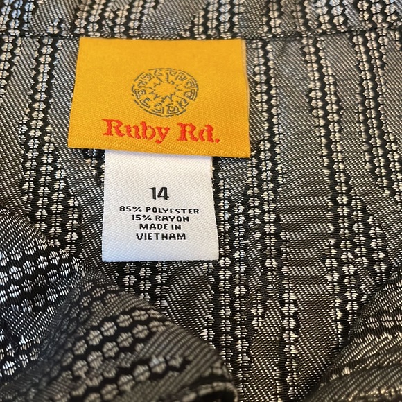 Zebra Print 🦓 Lightweight Jacket, Ruby Rd. - Picture 4 of 7